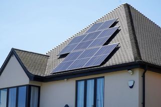 Solární elektrárny v Česku poprvé výkonem dohnaly jádro - Pozitivní zprávy - Články na Seznamu